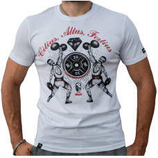 Футболка Світ належить сильним